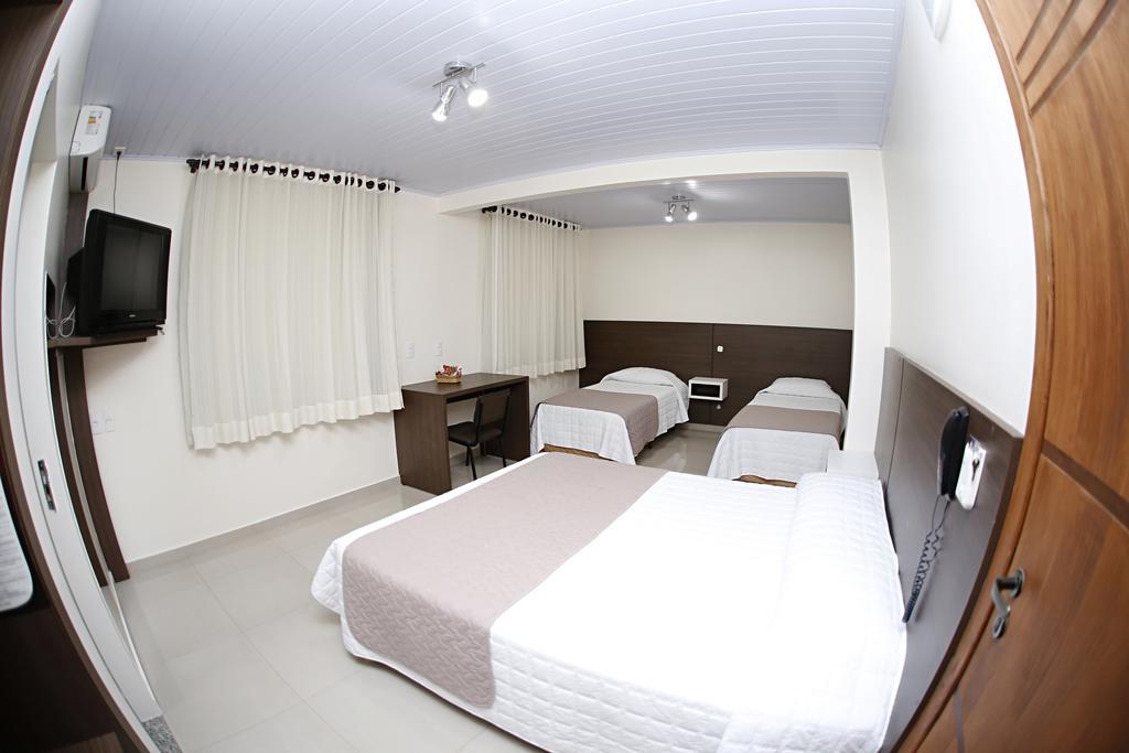 Luz Hotel Пато Бранко Стая снимка